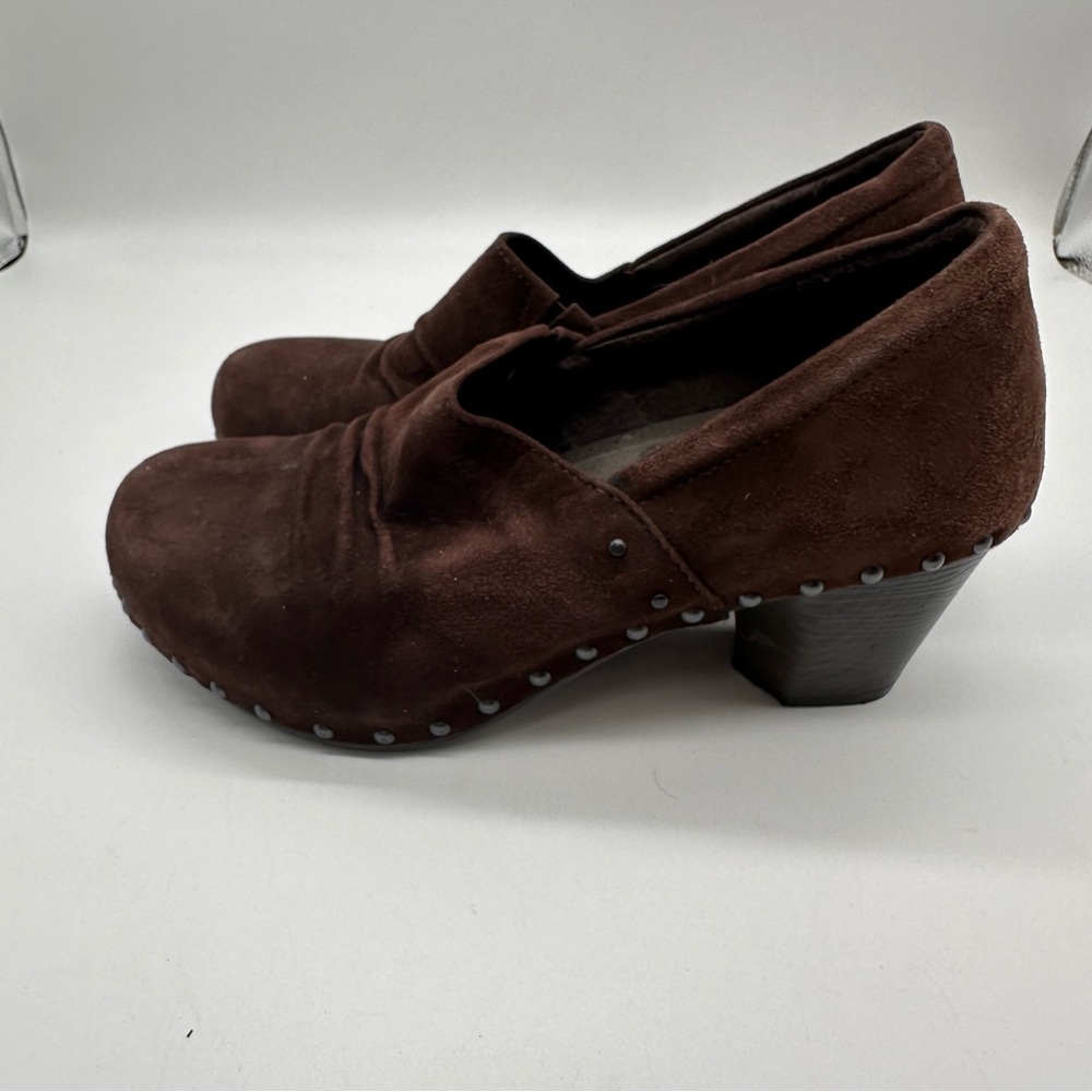 Dansko Nori Chocolate Brown Suede Clogs / Mules with Studded Detail 40